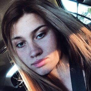 Meet your Posher, Marissa